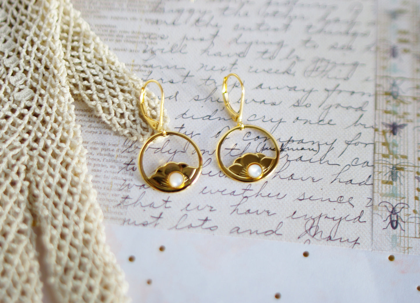 boucles d'oreilles pivoine