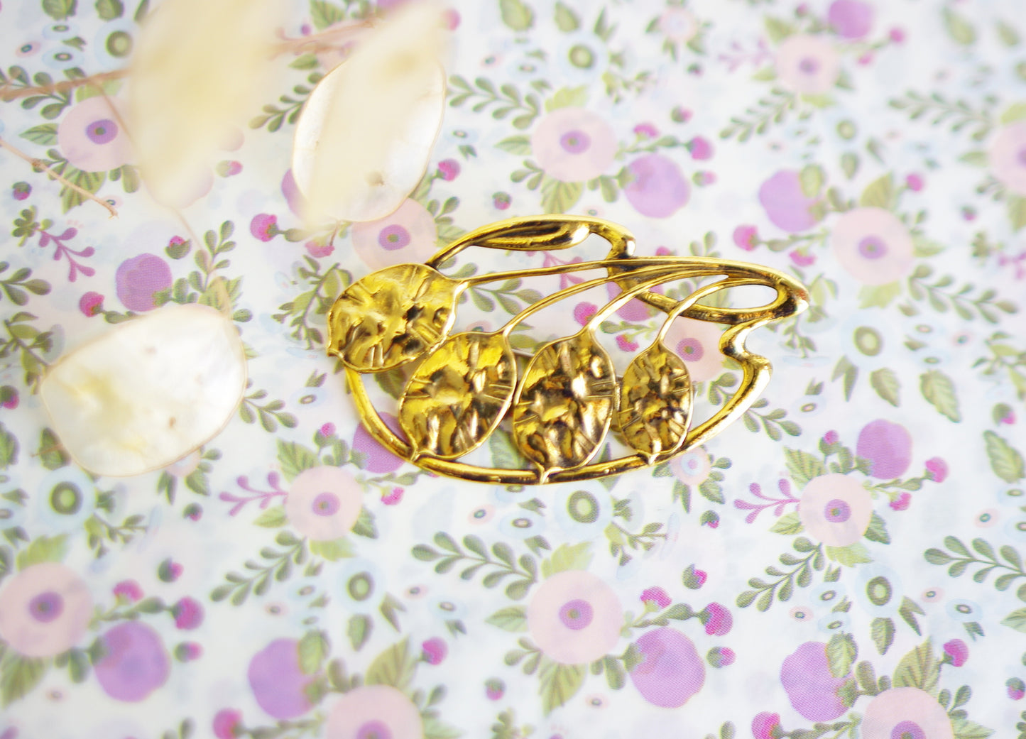 broche feuilles de pape