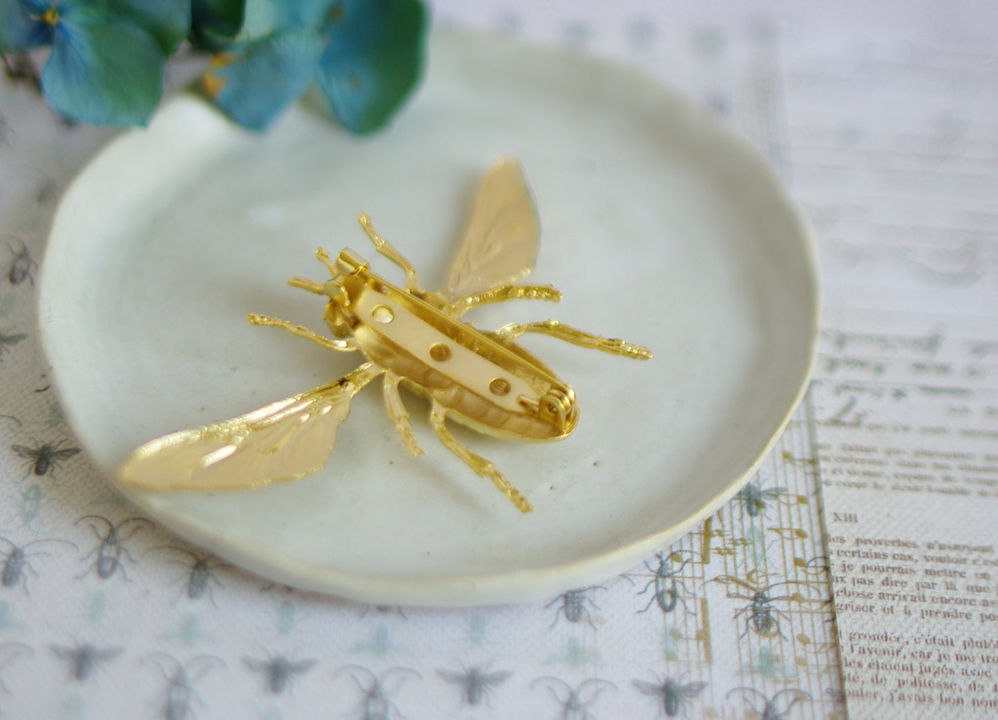 broches insectes