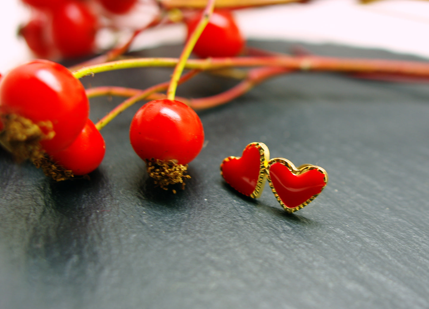 boucles d'oreilles coeurs rouges