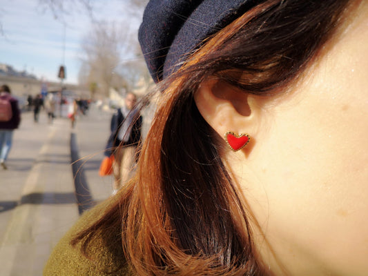 boucles d'oreilles coeurs rouges