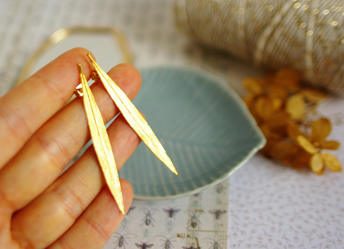 Boucles d’oreilles Feuilles , métal argenté ou doré