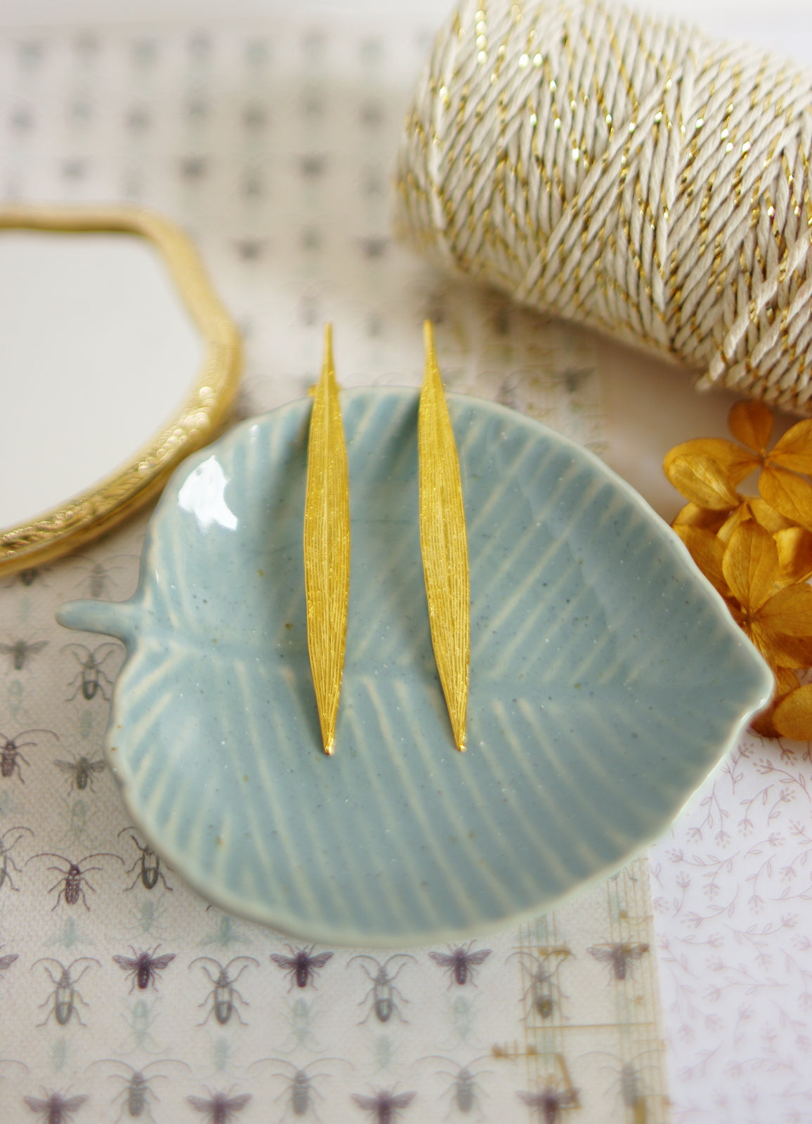 Boucles d’oreilles Feuilles , métal argenté ou doré