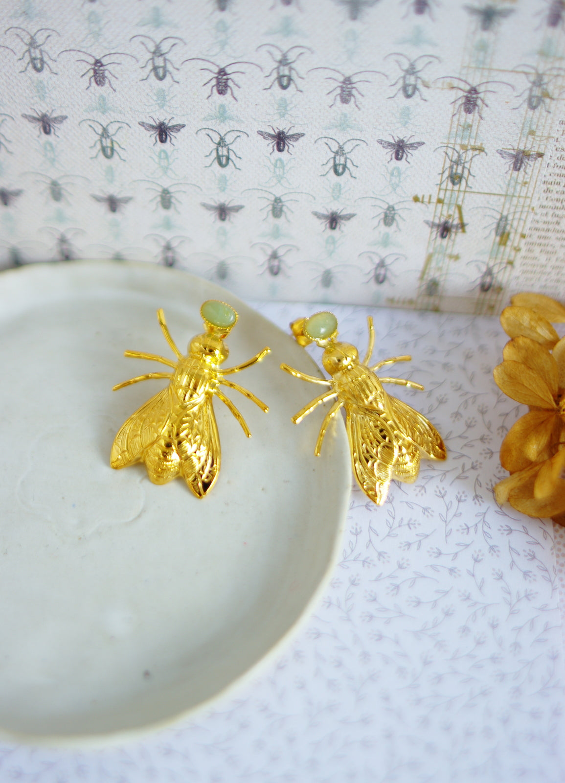 boucles d'oreilles insectes