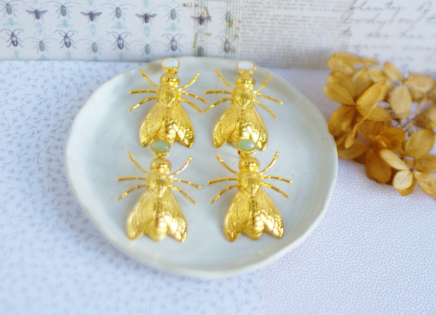 boucles d'oreilles insectes