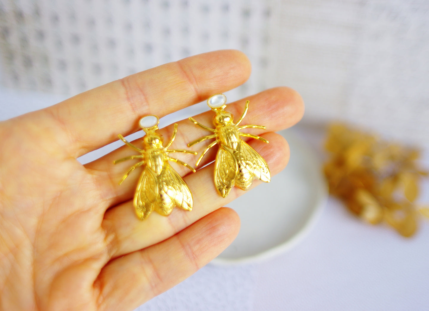 boucles d'oreilles insectes