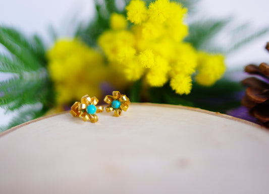 boucles d'oreilles minis fleurs