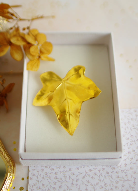 broche feuille
